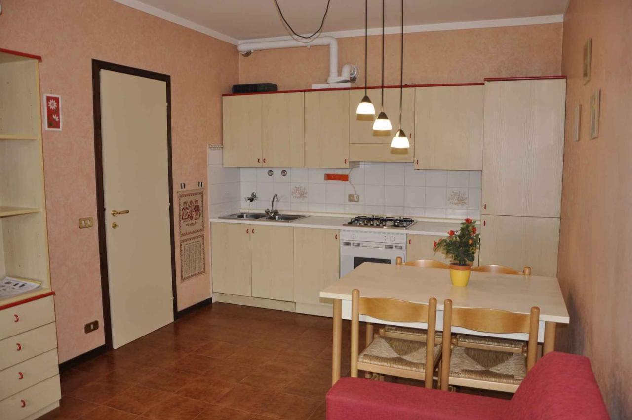 Appartamento In Lazise/gardasee 21938 *